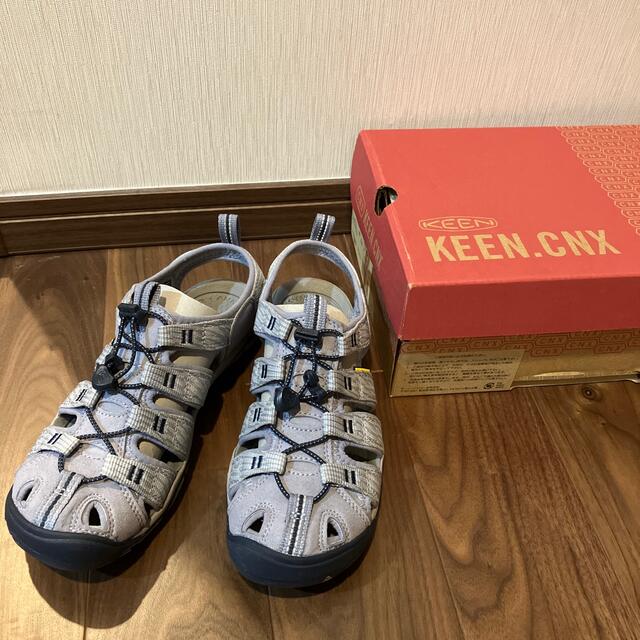 KEEN(キーン)のセール新品キーン keenクリアウォーターcnx23.5cm レディースの靴/シューズ(サンダル)の商品写真