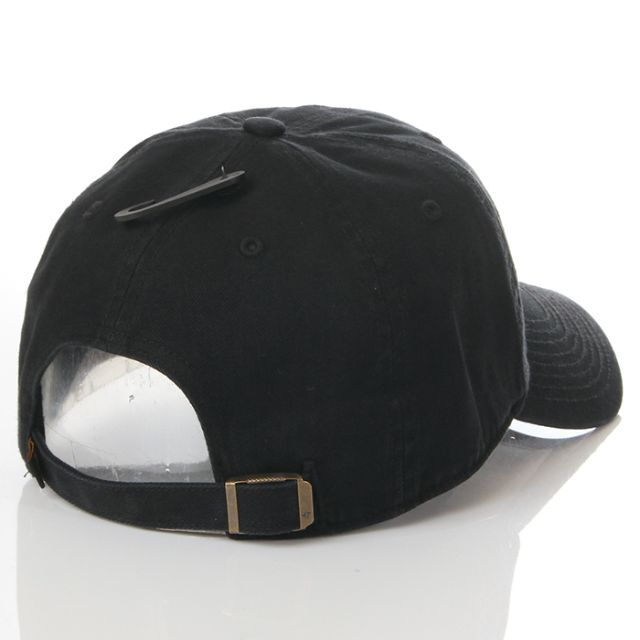 47 Brand(フォーティセブン)の【新品】47BRAND キャップ P パイレーツ 帽子 黒 レディース メンズ メンズの帽子(キャップ)の商品写真