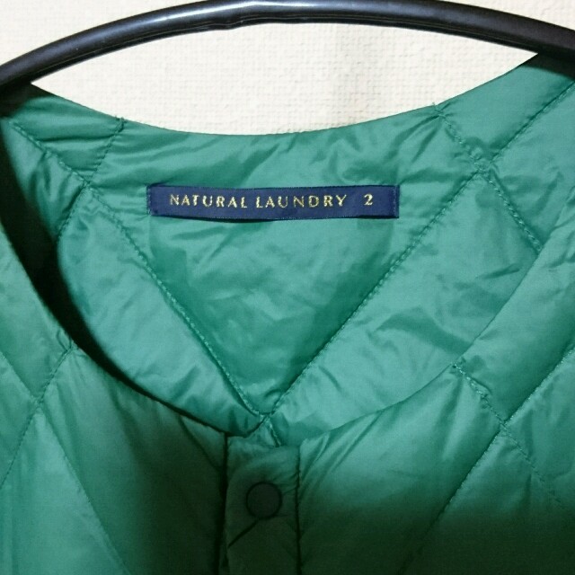 NATURAL LAUNDRY(ナチュラルランドリー)のナチュラルランドリー/インナーダウン 美品 レディースのワンピース(ミニワンピース)の商品写真