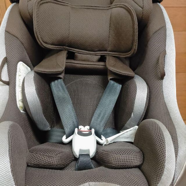 アップリカ クルリラ ISOFIX 2