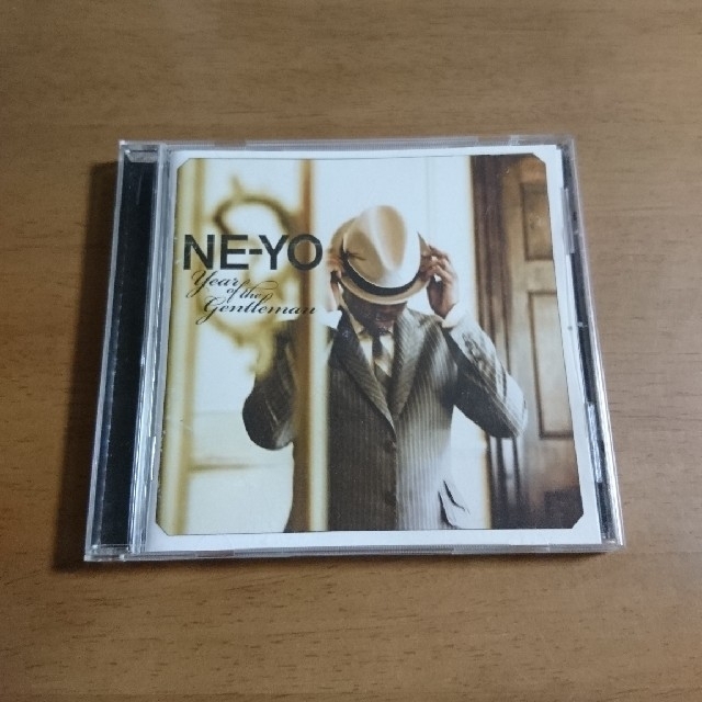 NE-YO Year of the Gentleman エンタメ/ホビーのCD(R&B/ソウル)の商品写真