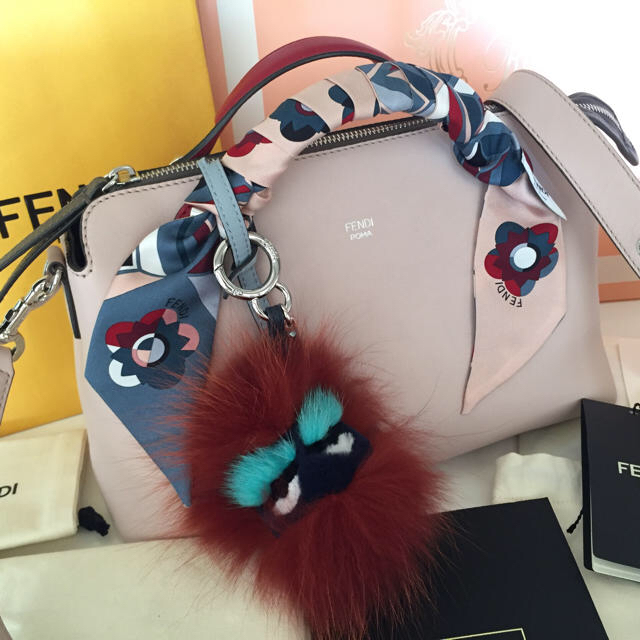 新発売の フェンディ - FENDI バイザウェイ ラッピーFENDI モンスター