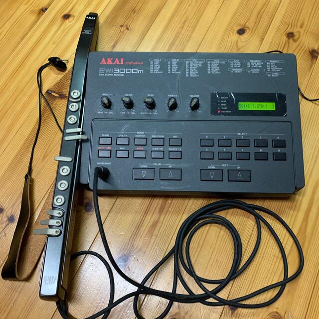 AKAI EWI3000 ウィンド・シンセサイザー-