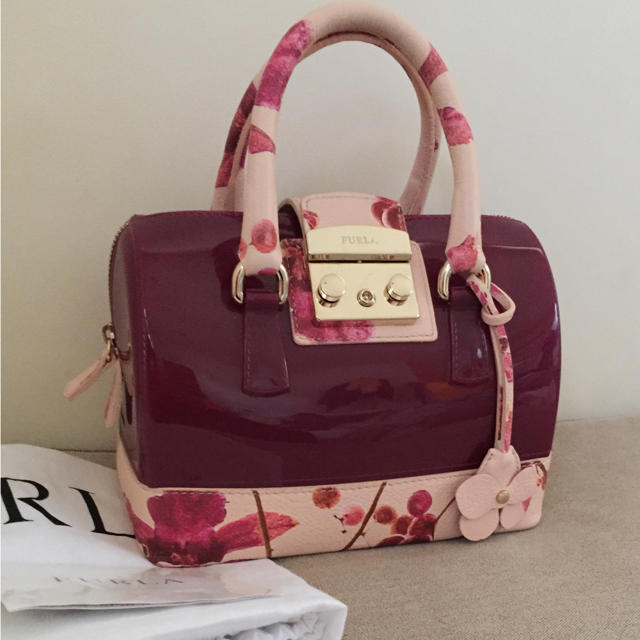 Furla(フルラ)のFURLA レア！ 正規品 ニコライコラボ限定キャンディバッグ 花柄  レディースのバッグ(ボストンバッグ)の商品写真