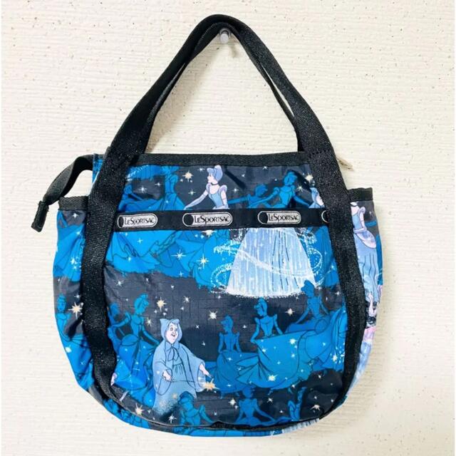 Disney(ディズニー)の大人気✨‼️チャーム付き✨❤️Lesportsac✖️シンデレラ❤️バッグ レディースのバッグ(トートバッグ)の商品写真