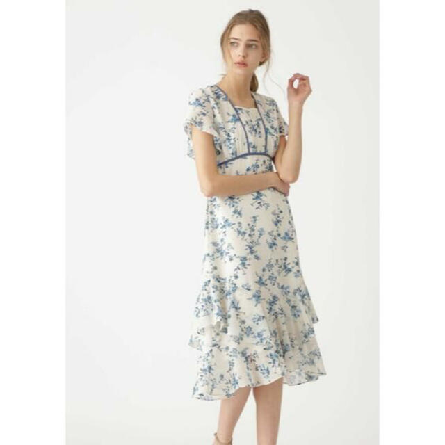 JILLSTUART(ジルスチュアート)のJIL STUART 定価3万3千円 ブルーフローラルシフォンワンピース レディースのワンピース(ロングワンピース/マキシワンピース)の商品写真