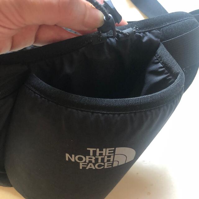 THE NORTH FACE(ザノースフェイス)のTHE NORTH FACE ランニングポーチ メンズのバッグ(ウエストポーチ)の商品写真