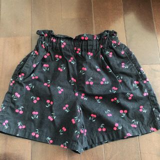 ジーユー(GU)のgu    さくらんぼ柄ショートパンツ130(パンツ/スパッツ)