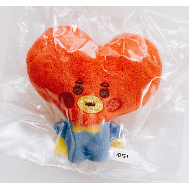 防弾少年団(BTS)(ボウダンショウネンダン)のBT21 ふわふわマスコット ❤︎ TATA エンタメ/ホビーのおもちゃ/ぬいぐるみ(キャラクターグッズ)の商品写真