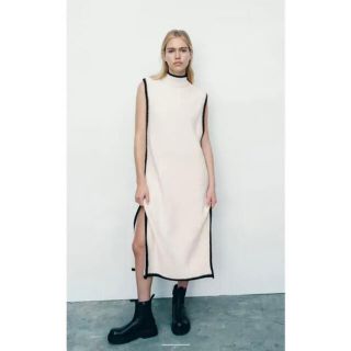 ザラ(ZARA)のコントラストパイピング ニットワンピース(ロングワンピース/マキシワンピース)