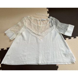 ザラ(ZARA)の【ZARA】レースドッキングトップス(カットソー(半袖/袖なし))