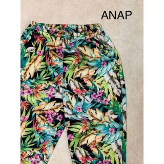 アナップ(ANAP)のAnap　繊細きれいな花柄　トレーニングパンツ　レディース(その他)