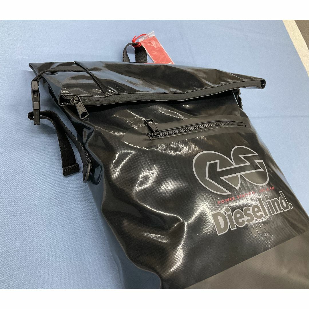 DIESEL(ディーゼル)のディーゼル　バックパック 01B22　耐久性や防汚性に優れた　新品　X08736 メンズのバッグ(バッグパック/リュック)の商品写真