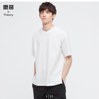 セオリー(theory)のユニクロ　Theory　セオリー　リラックスフィットVネックTシャツ　新品　L(Tシャツ/カットソー(半袖/袖なし))