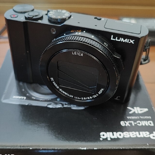 Panasonic(パナソニック)のPanasonic  LUMIX DMC-LX9 液晶保護フィルム&おまけ付き スマホ/家電/カメラのカメラ(コンパクトデジタルカメラ)の商品写真