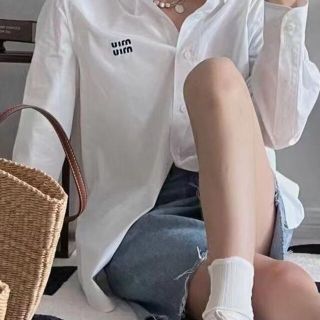 ミュウミュウ Tシャツ(レディース/長袖)の通販 17点 | miumiuの ...