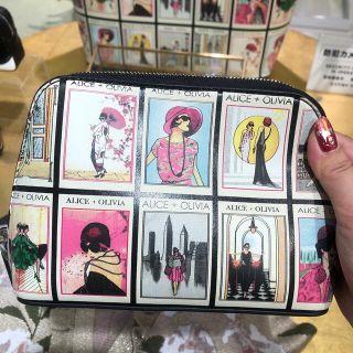 アリスアンドオリビア(Alice+Olivia)のAlice Olivia ポーチ① 完売品 新品(ポーチ)