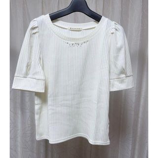 マジェスティックレゴン(MAJESTIC LEGON)のマジェスティクレゴン　白　クリーム　カットソー(カットソー(半袖/袖なし))