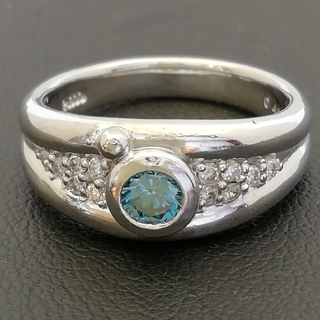 Pt900✨ダイヤ0.41ct✨〈宝石鑑別書付〉透明ブルー金剛光沢✨リング