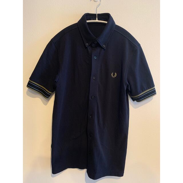 FRED PERRY(フレッドペリー)のフレッドペリー　ポロシャツ　前開き　Sサイズ　メンズ メンズのトップス(ポロシャツ)の商品写真