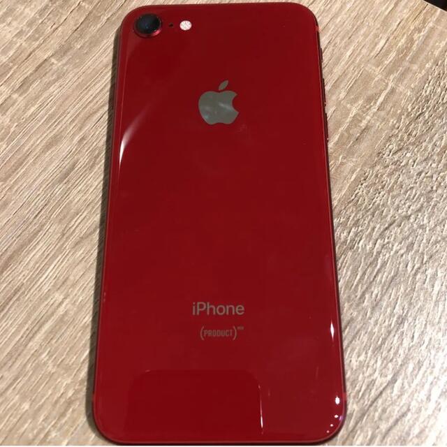 iphone8 64GB 本体　赤　レッド スマホ/家電/カメラのスマートフォン/携帯電話(スマートフォン本体)の商品写真