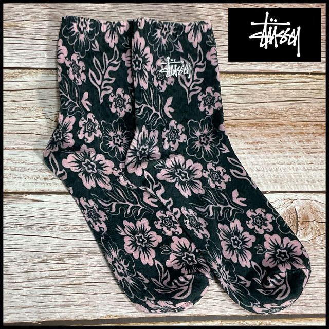 STUSSY(ステューシー)のステューシー　靴下　ソックス　3足セット（1296362） レディースのレッグウェア(ソックス)の商品写真