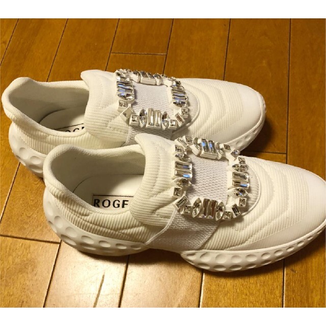 ではござい ROGER 新作 ヴィヴラン 37の通販 by ヨシザワ 's shop
