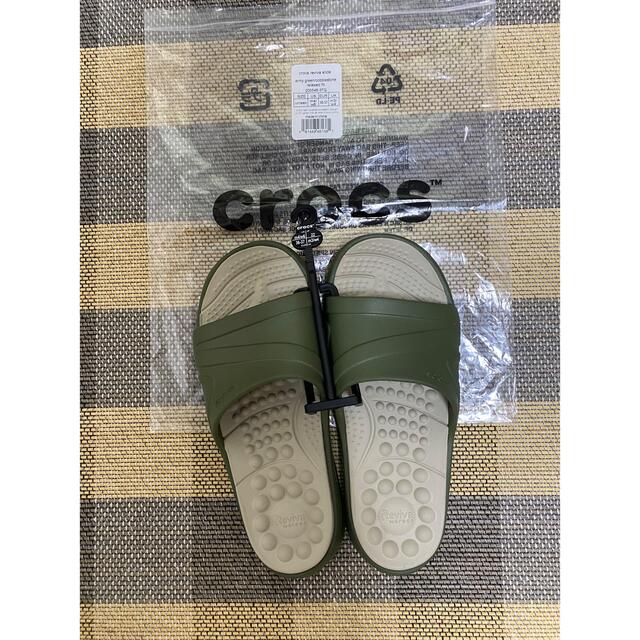 crocs(クロックス)のクロックス　リバイバ スライド　アーミーグリーン M4/W6  22cm レディースの靴/シューズ(サンダル)の商品写真