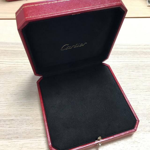 Cartier(カルティエ)のカルティエ　ネックレス　空箱 レディースのバッグ(ショップ袋)の商品写真