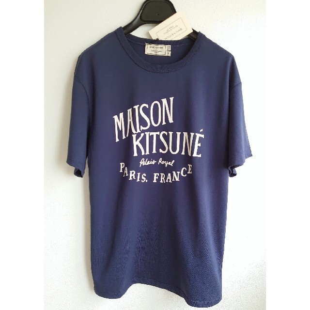 MAISON KITSUNE'(メゾンキツネ)の特価！新品★MAISON KITSUNE メゾンキツネ ロゴ Tシャツ XS レディースのトップス(Tシャツ(半袖/袖なし))の商品写真