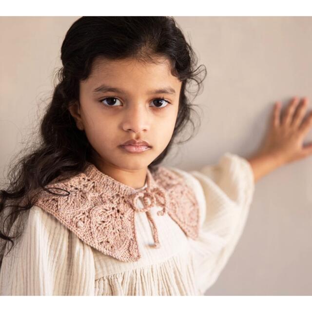 soor ploom / FIat CoIIar Posy