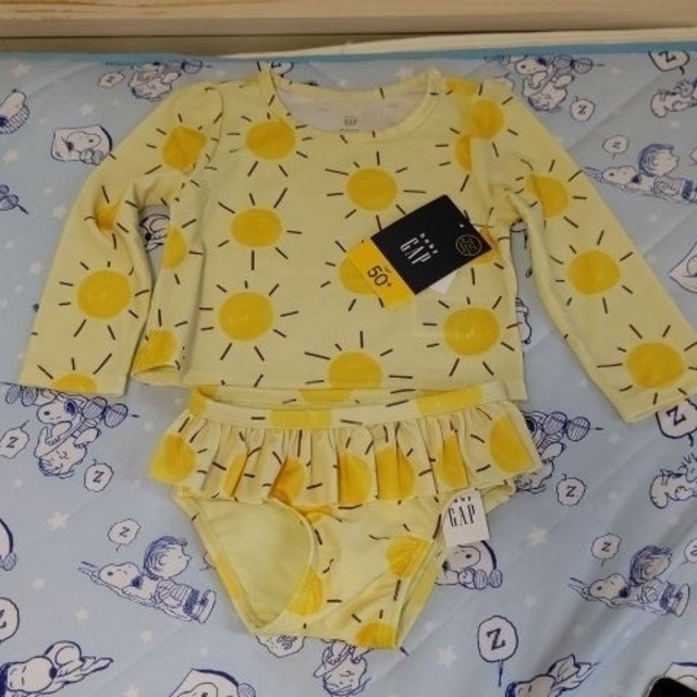 babyGAP(ベビーギャップ)のGAPベビー水着セット②新品 キッズ/ベビー/マタニティのキッズ服女の子用(90cm~)(水着)の商品写真