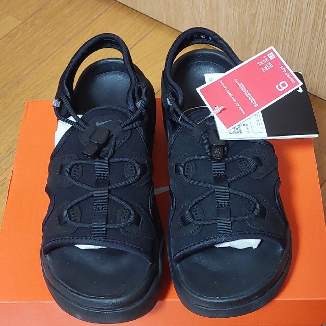 NIKE(ナイキ)の☆新品未使用☆ナイキエアマックスココ　23cm レディースの靴/シューズ(サンダル)の商品写真