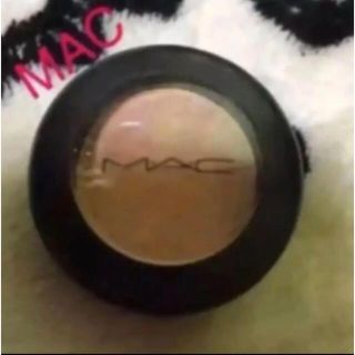 マック(MAC)の新品同様❤️MAC アイシャドウ❤️GRAIN(アイシャドウ)