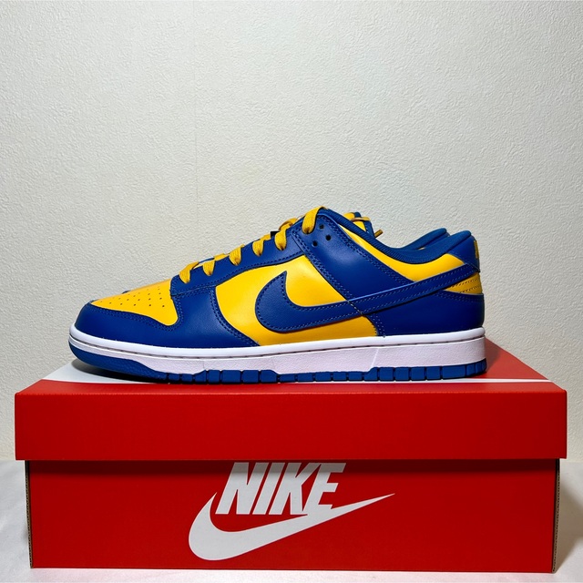 NIKE(ナイキ)のNIKE DUNK LOW UCLA UNIVERSITY GOLD BLUE メンズの靴/シューズ(スニーカー)の商品写真