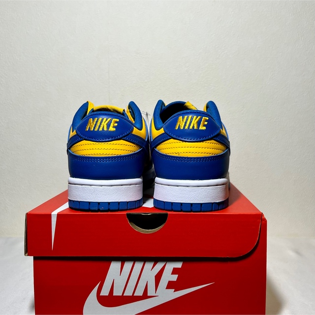 NIKE(ナイキ)のNIKE DUNK LOW UCLA UNIVERSITY GOLD BLUE メンズの靴/シューズ(スニーカー)の商品写真