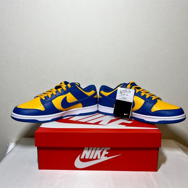 NIKE(ナイキ)のNIKE DUNK LOW UCLA UNIVERSITY GOLD BLUE メンズの靴/シューズ(スニーカー)の商品写真