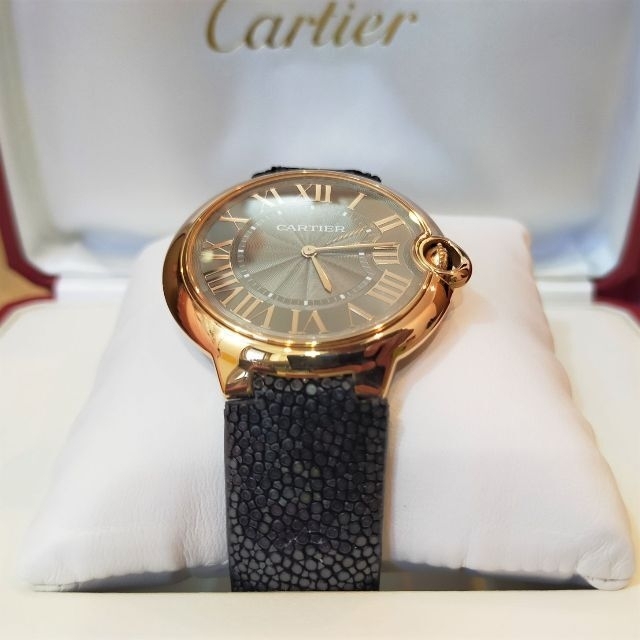 Cartier(カルティエ)の超破格!! カルティエ 18K PG バロンブルー 40mm エクストラシン メンズの時計(腕時計(アナログ))の商品写真