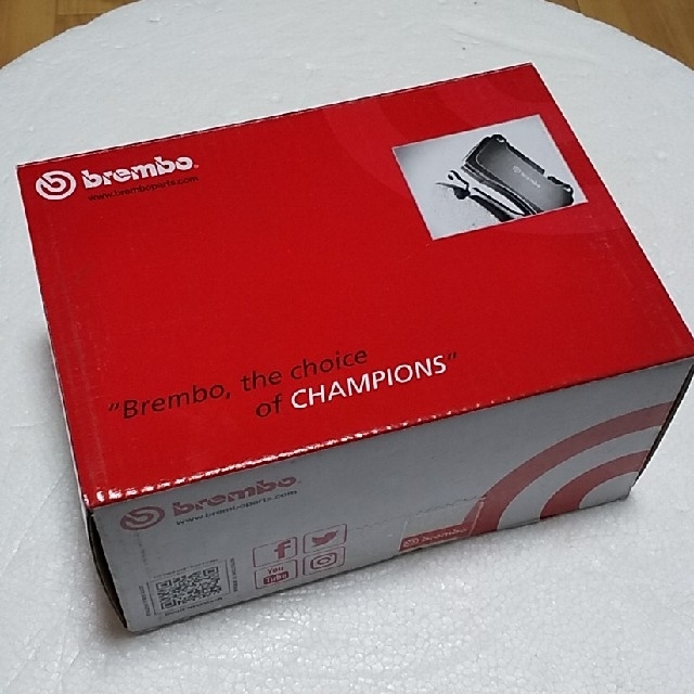 brembo ブレーキパッド フロント用(左右)