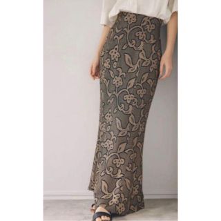 トゥデイフル(TODAYFUL)のtodayful jacquard leaf pencilskirt 36(ロングスカート)