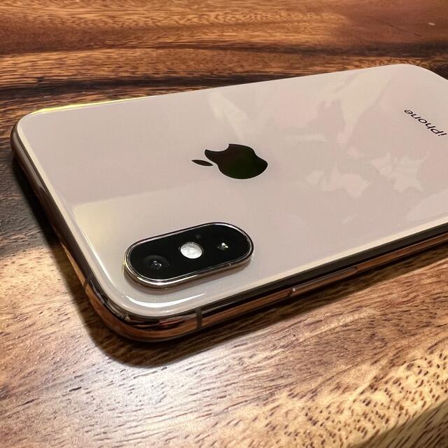 【美品/傷ほぼなし】iPhone XS 256GB ゴールド 本体のみ スマホ/家電/カメラのスマートフォン/携帯電話(スマートフォン本体)の商品写真