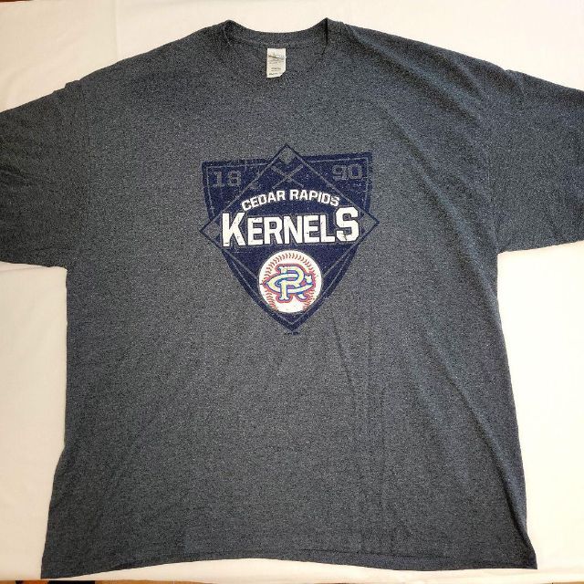 CEDAR RAPIDS KERNELS  マイナーリーグ　2XL メンズのトップス(Tシャツ/カットソー(半袖/袖なし))の商品写真