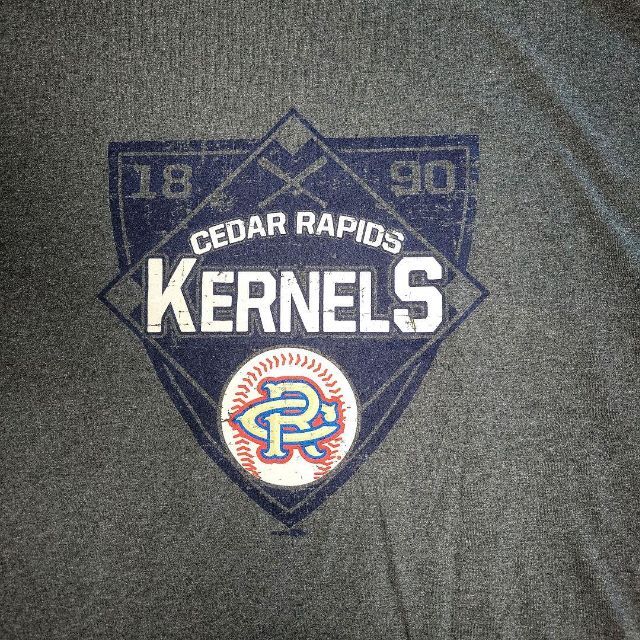 CEDAR RAPIDS KERNELS  マイナーリーグ　2XL メンズのトップス(Tシャツ/カットソー(半袖/袖なし))の商品写真