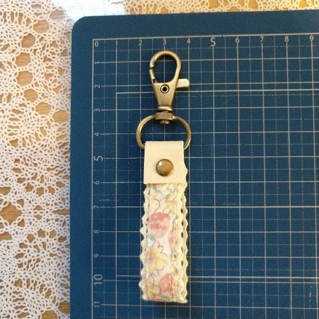 キーホルダー❁アシュテッド(ダウンシャーヒル) リバティプリント使用