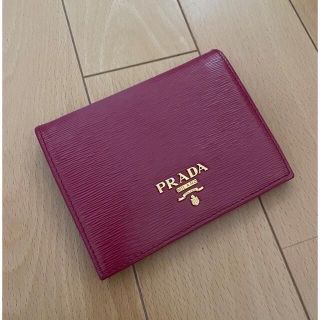 プラダ(PRADA)のPRADA プラダ 財布 サフィアーノ コンパクト ピンク(財布)