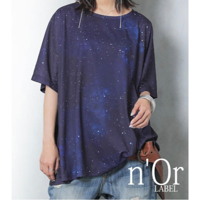 ◆n’Or LABEL コスモ柄 Tシャツ 星柄 宇宙柄 フリーサイズ レディースのトップス(Tシャツ(半袖/袖なし))の商品写真