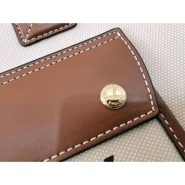 ために BURBERRY - BURBERRY ツートン キャンバス&レザー スモール
