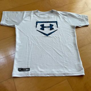 アンダーアーマー(UNDER ARMOUR)のアンダーアーマー　白Tシャツ150㎝(Tシャツ/カットソー)