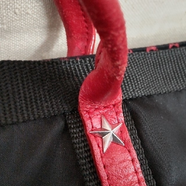 VIVAYOU(ビバユー)のVIVAYOU バッグ BLACK＆RED トートバッグ レディースのバッグ(トートバッグ)の商品写真