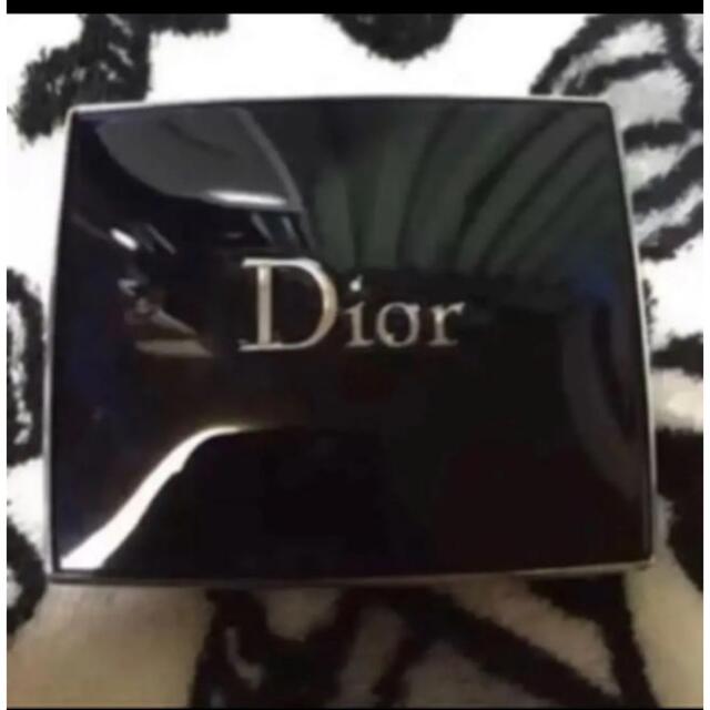 Christian Dior(クリスチャンディオール)の新品同様❤Dior サンク クルール アイシャドウ 384❤限定色 コスメ/美容のベースメイク/化粧品(アイシャドウ)の商品写真